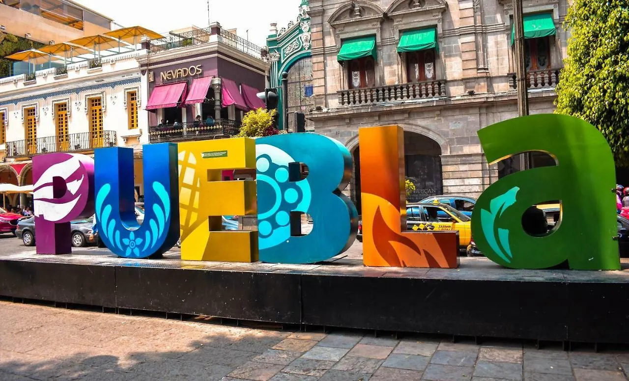 Hotel Rru Puebla